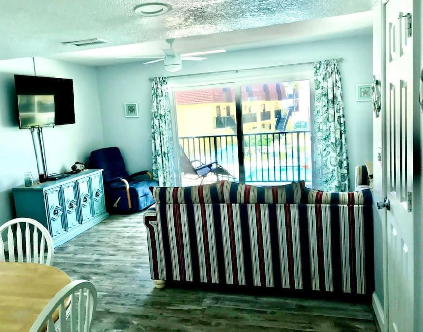 Condo By The Sea! Коко Бийч Екстериор снимка