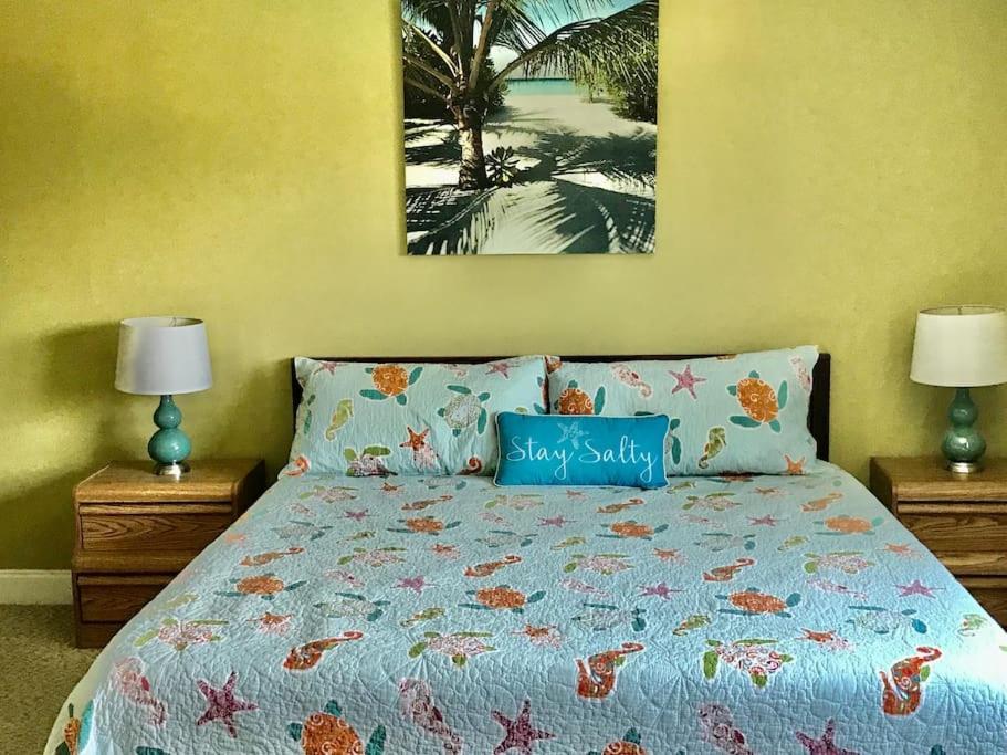Condo By The Sea! Коко Бийч Екстериор снимка