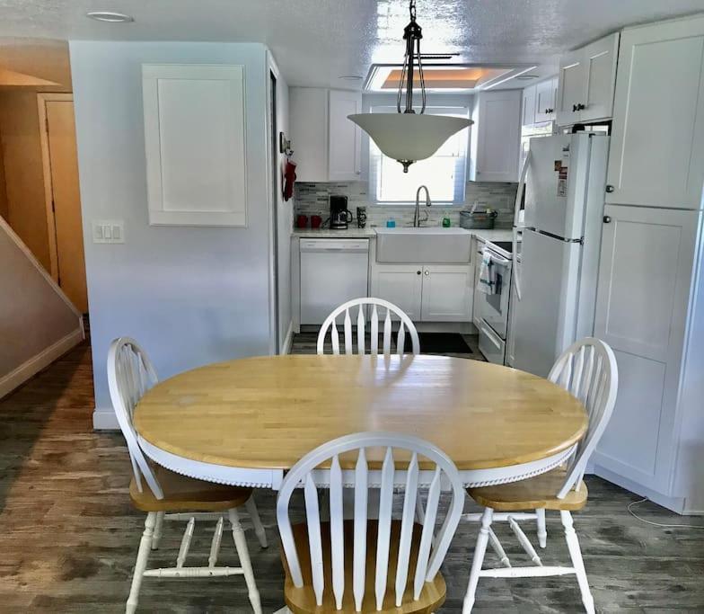 Condo By The Sea! Коко Бийч Екстериор снимка
